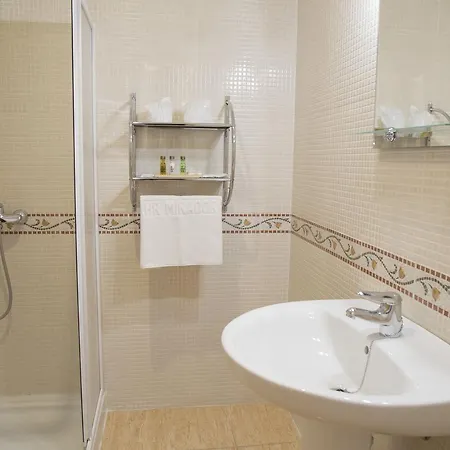 Hotel Hr Mirador Canillas de Albaida